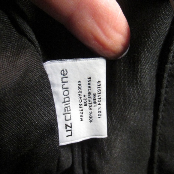 Liz Claiborne Classic Black Double Strapped Faux Leather Zipper Close Purse - Picture 12 of 12